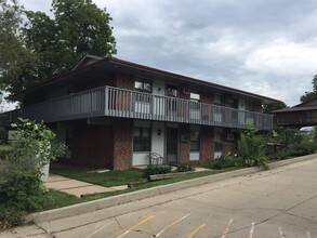 600 S 7th St, Unit 2 in Tarkio, MO - Foto de edificio - Building Photo