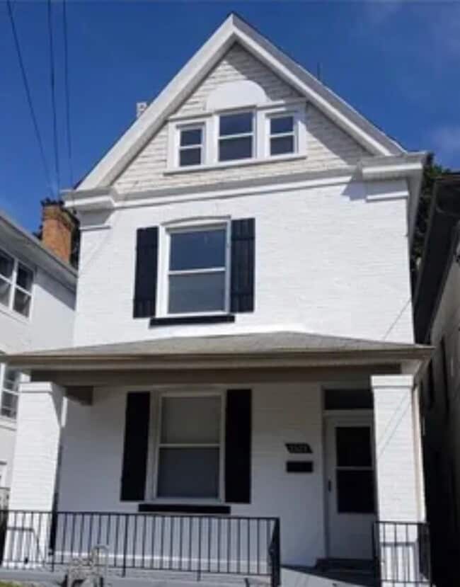 property at 1521 Alton St