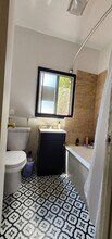 3843 W 27th St, Unit One in Los Angeles, CA - Building Photo - Building Photo
