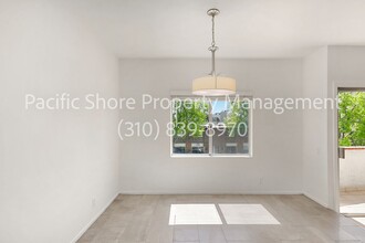 521 Montana Ave in Santa Monica, CA - Foto de edificio - Building Photo