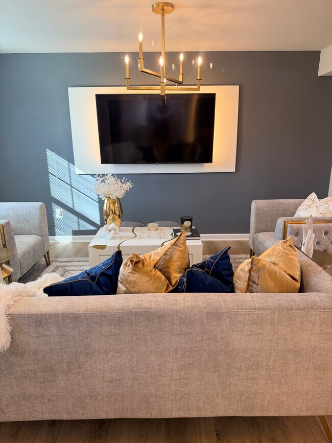 7269 Statesman Blvd in Ruther Glen, VA - Foto de edificio - Building Photo