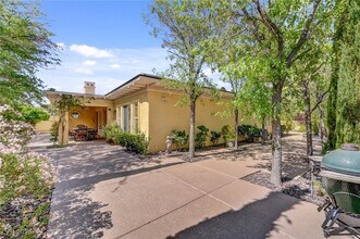 209 Surtees Point St in Las Vegas, NV - Building Photo - Building Photo