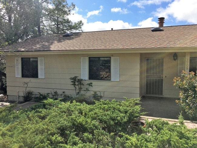 property at 1905 Begonia Pl