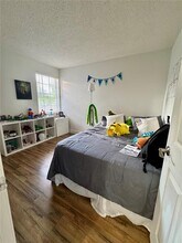 3742 San Simeon Cir in Weston, FL - Foto de edificio - Building Photo