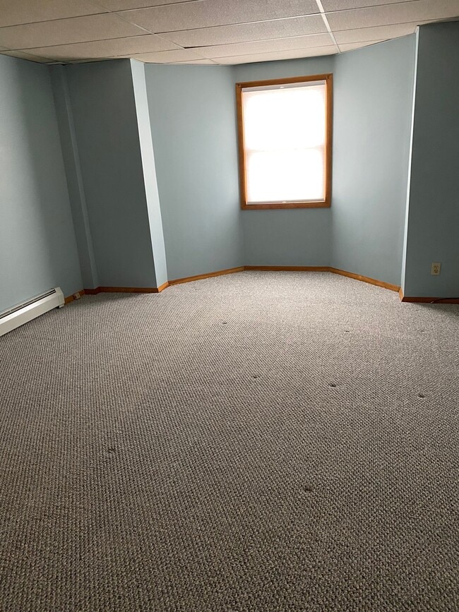 34 E 1st St, Unit 2 in Corning, NY - Building Photo - Building Photo