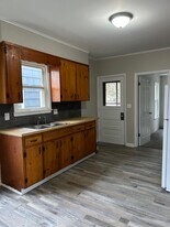 112 W 3rd St N, Unit 1 in Fulton, NY - Building Photo