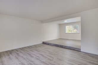 14931 72nd Pl NE in Kenmore, WA - Building Photo - Building Photo