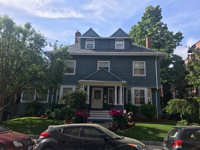 11 Orkney Rd, Unit 3
