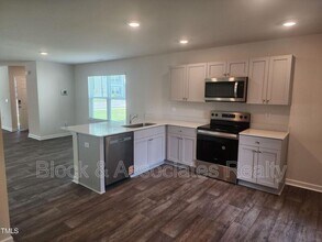 8640 Brixton Shay Dr in Raleigh, NC - Building Photo - Building Photo