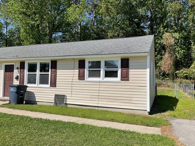 property at 1211 Davis St