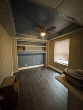 5547 W Congress Pky, Unit 3 Bedroom Apartment in Chicago, IL - Building Photo - Building Photo