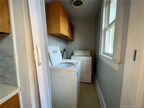 59 Colonial Rd in Stamford, CT - Building Photo - Building Photo