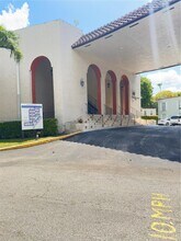 10762 N Kendall Dr in Miami, FL - Building Photo - Building Photo