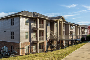 The Cedars at Wellington Lake Apartments