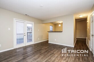 9113 Lansburgh Ct in Indianapolis, IN - Building Photo - Building Photo