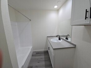 2433 E Garvey Ave N, Unit 2 in West Covina, CA - Building Photo - Building Photo