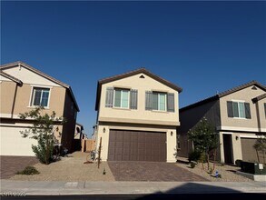 10218 Starlit Cyn Ct in Las Vegas, NV - Building Photo - Building Photo