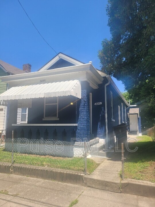 2414 1/2 Warren St in Covington, KY - Building Photo