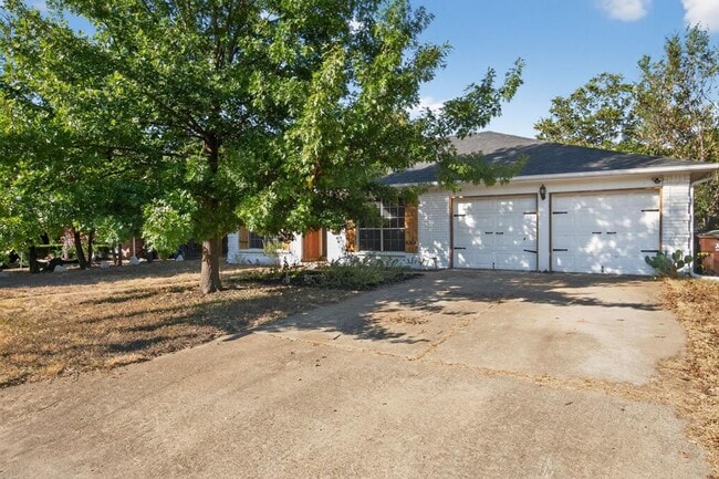 1906 W Mesa Park Dr in Round Rock, TX - Building Photo - Building Photo