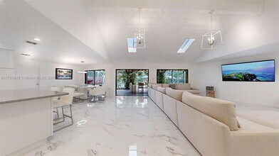 19490 SW 334th St in Homestead, FL - Foto de edificio - Building Photo
