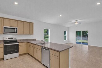 2401 Jupiter Blvd SW in Palm Bay, FL - Building Photo - Building Photo