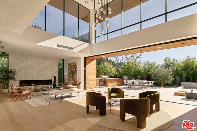 10901 Chalon Rd in Los Angeles, CA - Building Photo - Building Photo