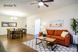 1002 Run Hill Ct in Kill Devil Hills, NC - Building Photo