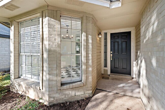7840 Portland Trail in Austin, TX - Building Photo - Building Photo