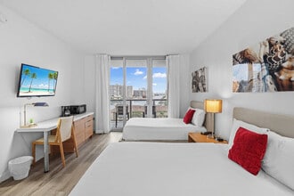 2602 E Hallandale Beach Blvd, Unit SI ID1375238P in Hallandale Beach, FL - Building Photo - Building Photo