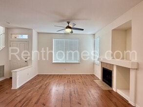 11625 Compass Point Dr N in San Diego, CA - Building Photo - Building Photo
