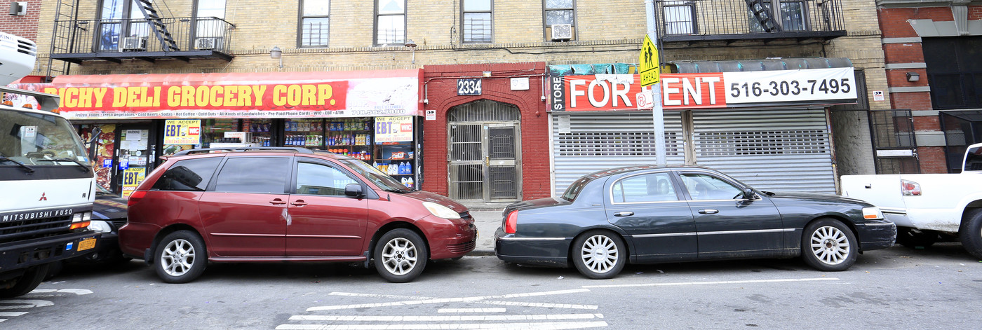 2334 Washington Ave in Bronx, NY - Building Photo