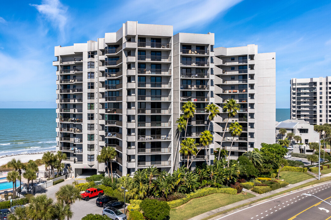 Dan's Island Condos in Clearwater, FL - Foto de edificio