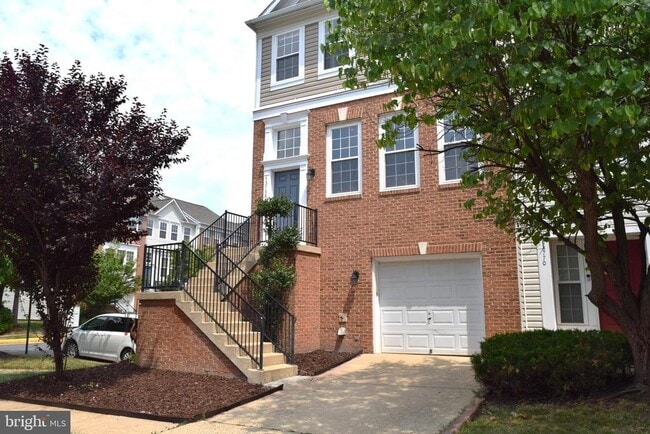 43768 Virginia Manor Terrace in Ashburn, VA - Foto de edificio - Building Photo
