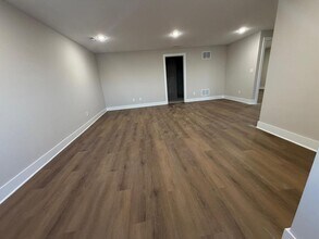 9418 N Chris in Bel Aire, KS - Building Photo - Building Photo