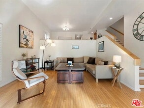 15175 Magnolia Blvd in Los Angeles, CA - Building Photo - Building Photo