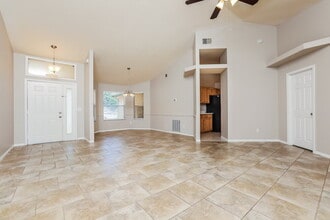 2523 Dovetail Dr in Ocoee, FL - Foto de edificio - Building Photo