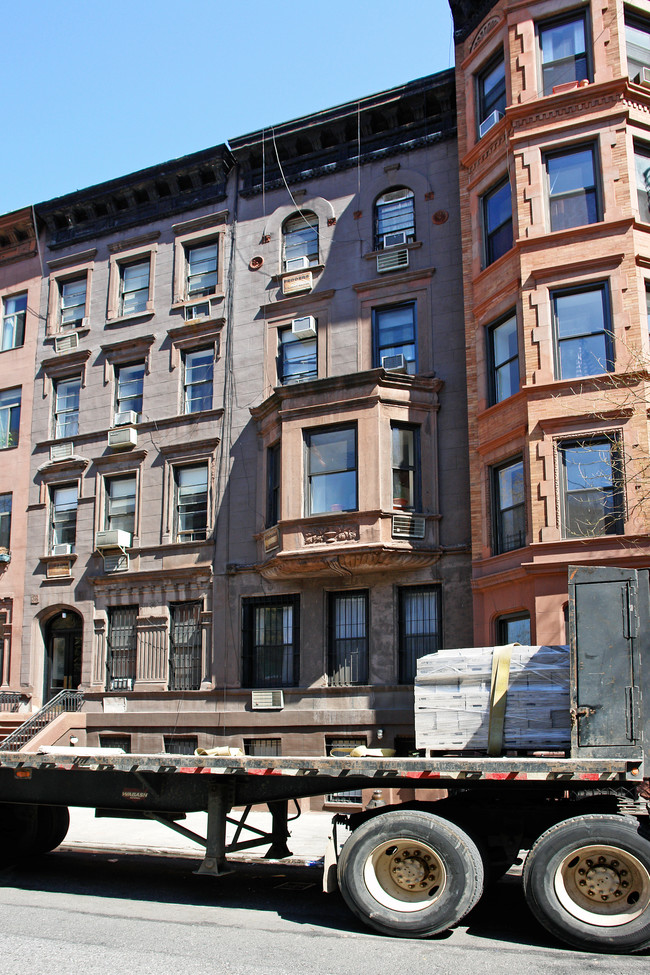 113 W 82nd St in New York, NY - Building Photo - Building Photo