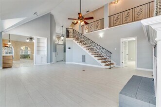 2655 Lakeforest Ct in Dallas, TX - Building Photo - Building Photo