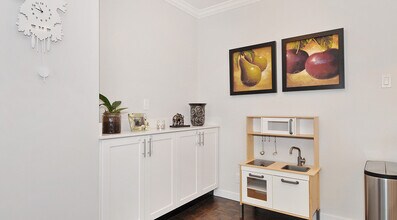 1380 Jervis St in Vancouver, BC - Building Photo - Building Photo