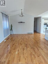 10928 Brentwood Cres in Windsor, ON - Building Photo - Building Photo