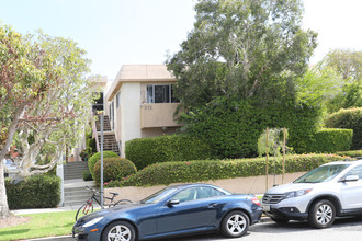 811 Euclid St in Santa Monica, CA - Building Photo - Primary Photo