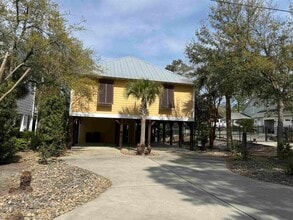 1708 25th Ave N in North Myrtle Beach, SC - Building Photo - Building Photo