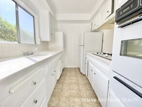 915 N Spaulding Ave in West Hollywood, CA - Building Photo - Building Photo