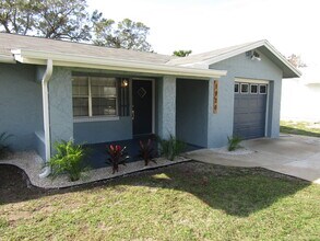 1920 Travelers Palm Dr in Edgewater, FL - Building Photo - Building Photo