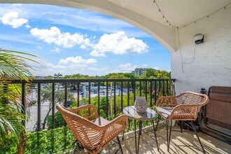 2150 SW 16th Ave in Miami, FL - Building Photo - Building Photo