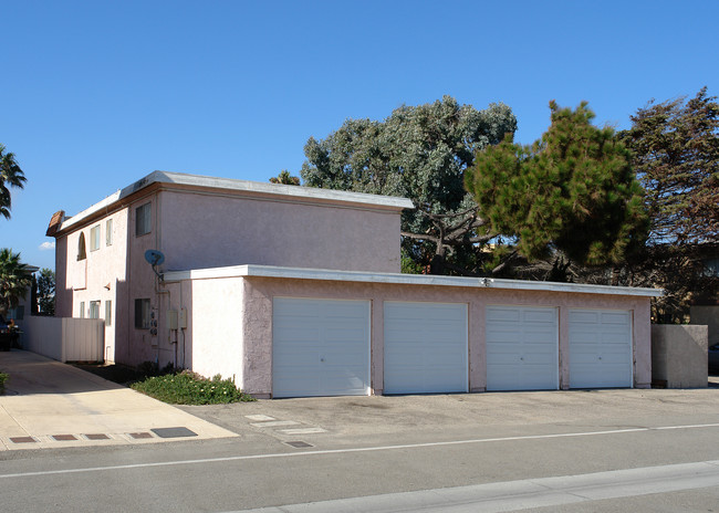 The Driftwood Shores in Oxnard, CA - Building Photo - Building Photo