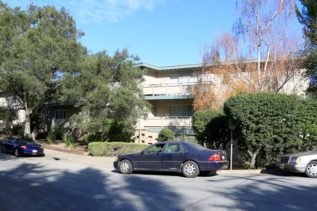 3 Mulberry Ct in Belmont, CA - Foto de edificio - Building Photo