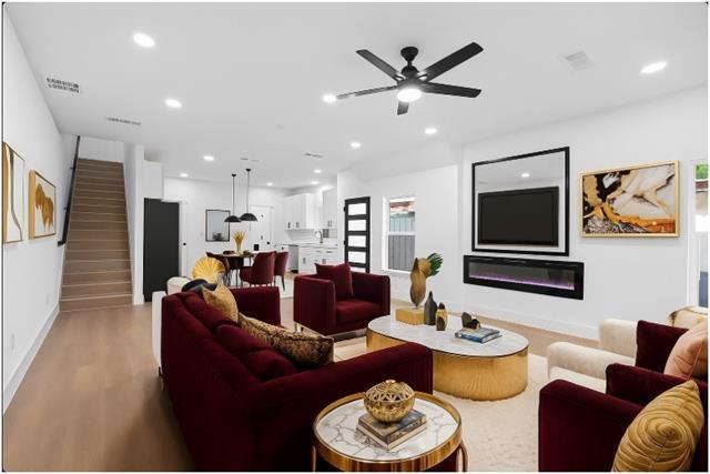 property at 1407 Barry Ave