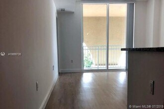 400 N Federal Hwy-Unit -215-S in Boynton Beach, FL - Building Photo - Building Photo