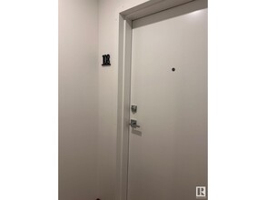 9223 228 St NW in Edmonton, AB - Building Photo - Building Photo
